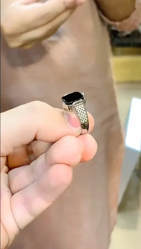 Elegemt Black Ring