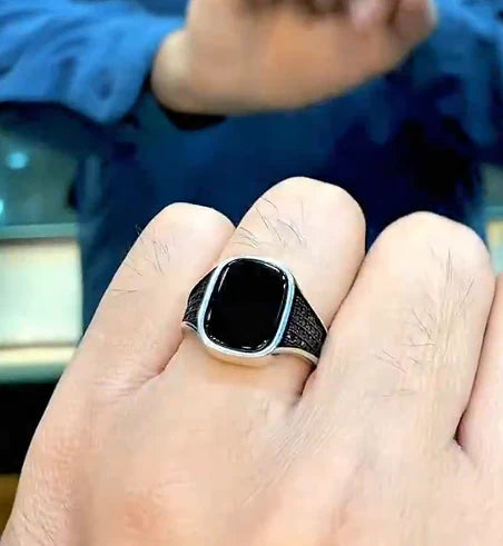 The Elegant Black Ring