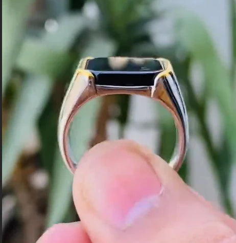 The Knight Ring