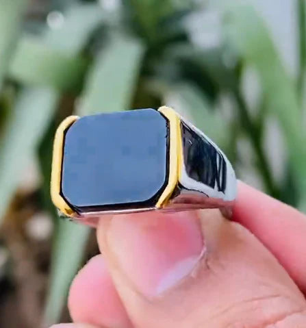 The Knight Ring
