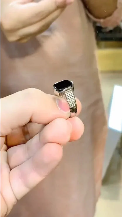 Elegemt Black Ring